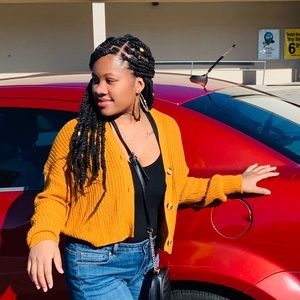 Meet your Posher, Kayla